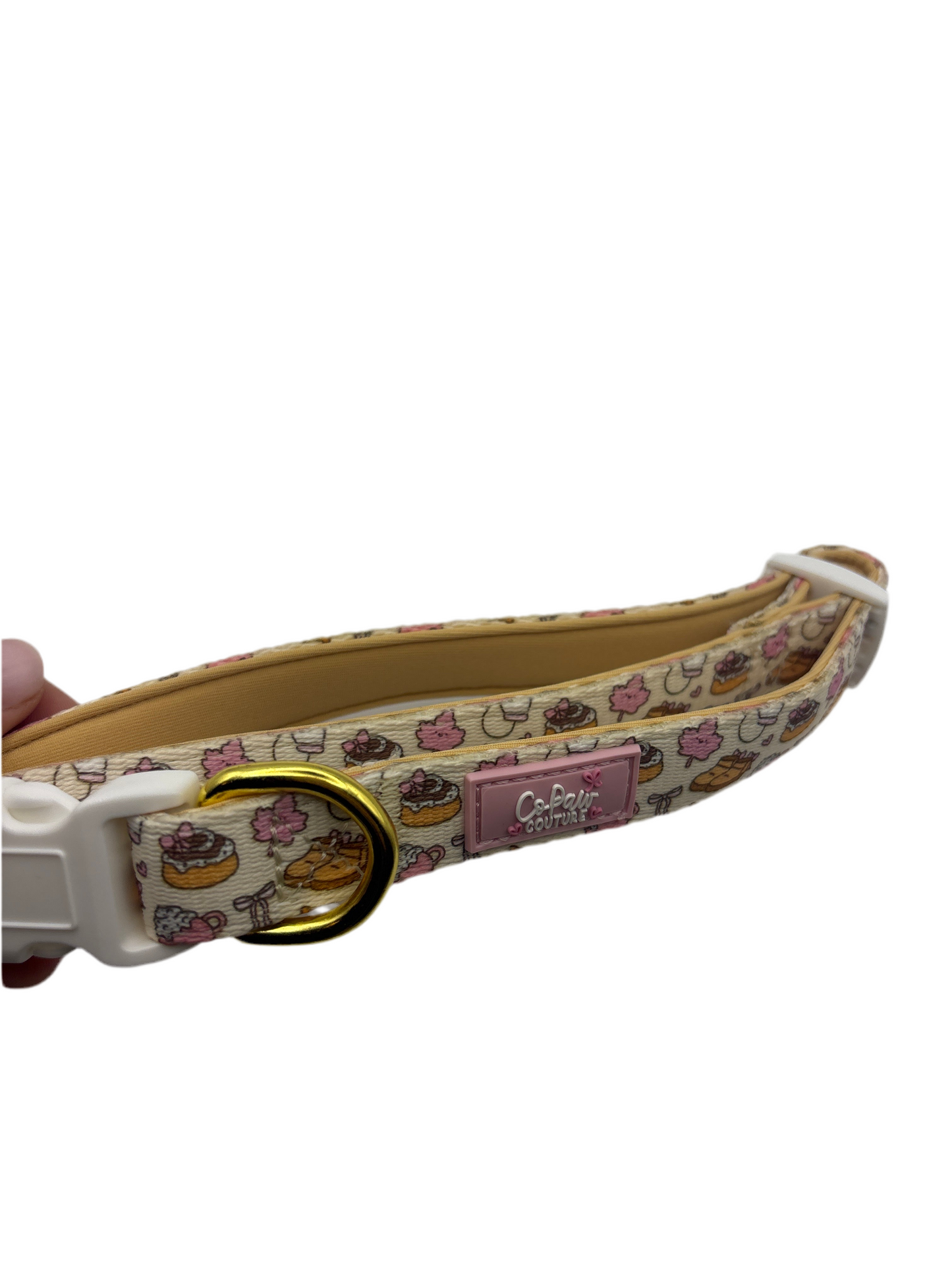 ‘Cozy Couture’ Collar